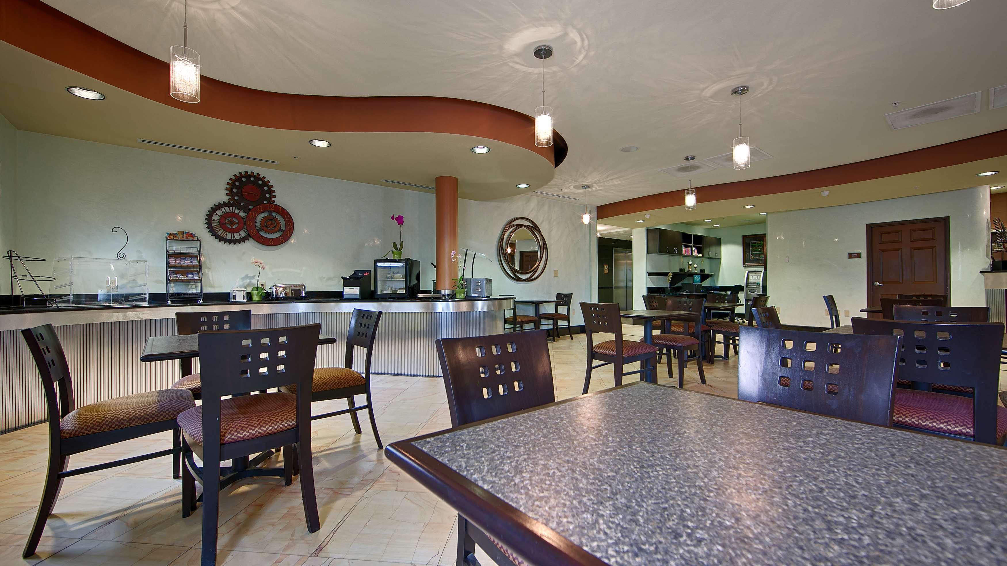 Best Western Plus Bradenton Gateway Hotel Экстерьер фото